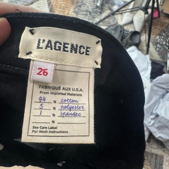 L'Agence Women's Audrey Mid Rise Shorts Raw Cut Hem Noir Black Size 26 NWT - Picture 9 of 12